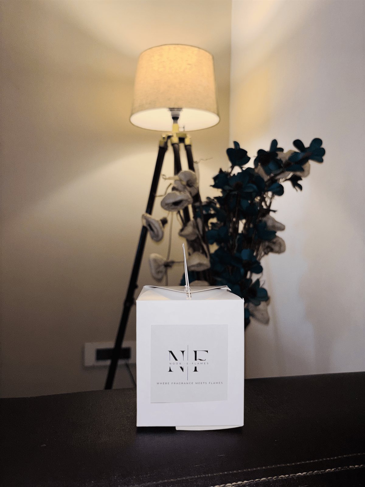Signature Noor-e-Flames Luxe Arch Gift Vault